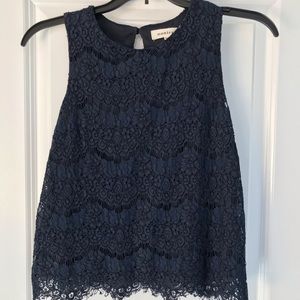 Monteau Lace Crop Top